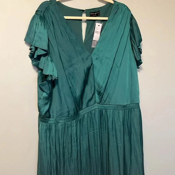 NWT Lane Bryant  emerald green pleated dress - Picture 2 of 7